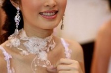 邳州人妖皇后(中国富豪娶人妖皇后)
