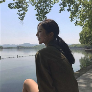 邳州私人伴游网带你看到天际，白色盐湖无际，蓝色天空无边