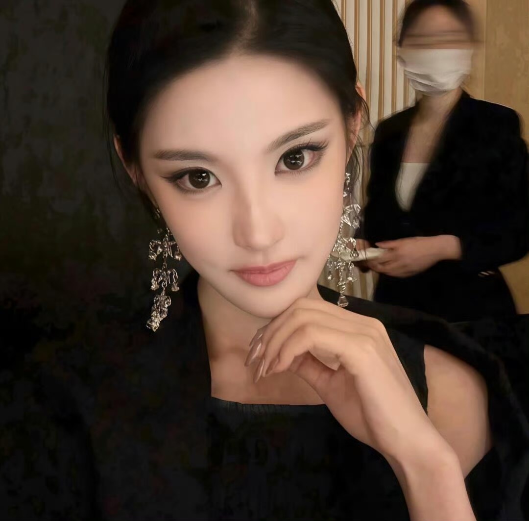 邳州伴游女生 | Isabella Chen的资料